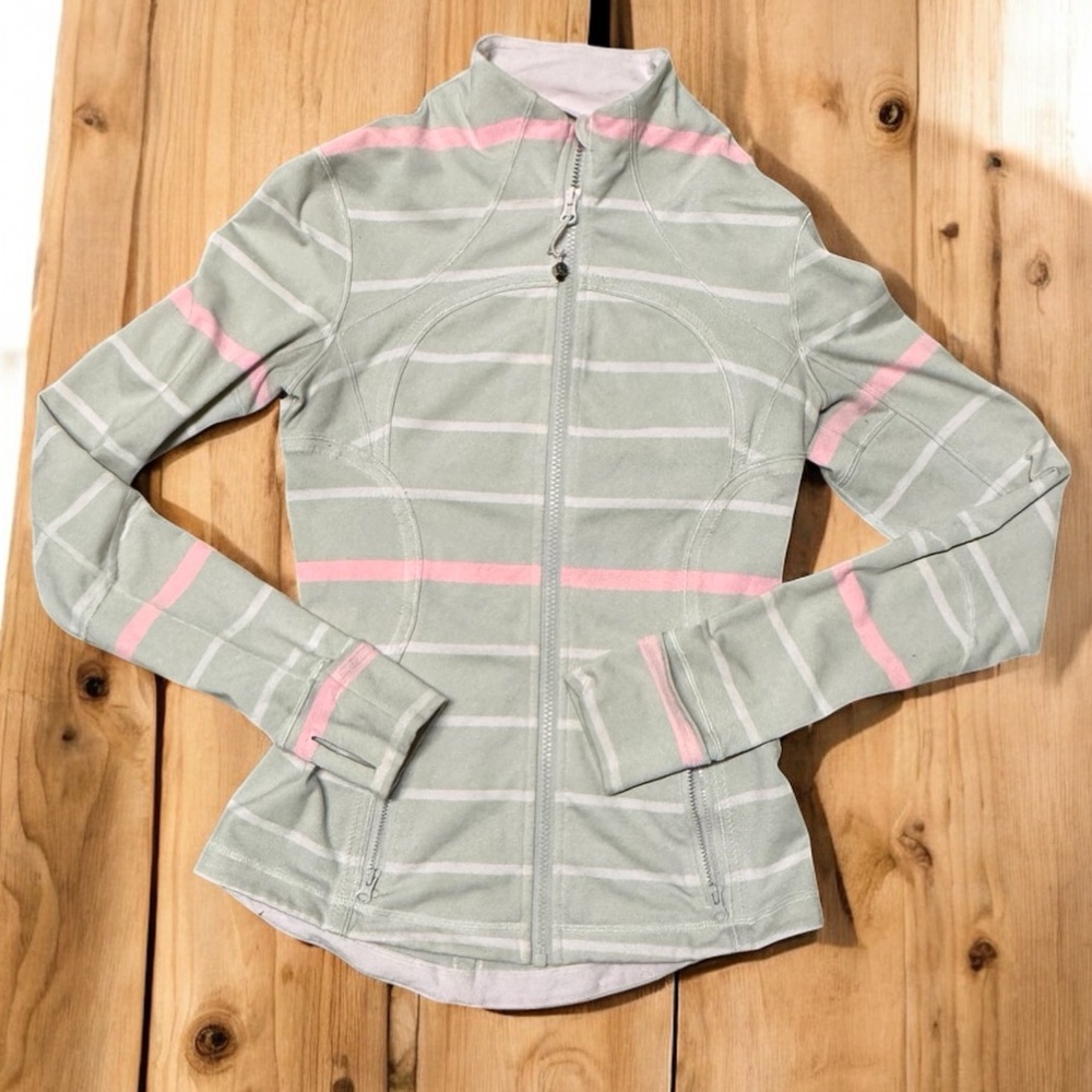 Lululemon define 4 jacket light pink and sandy nude
